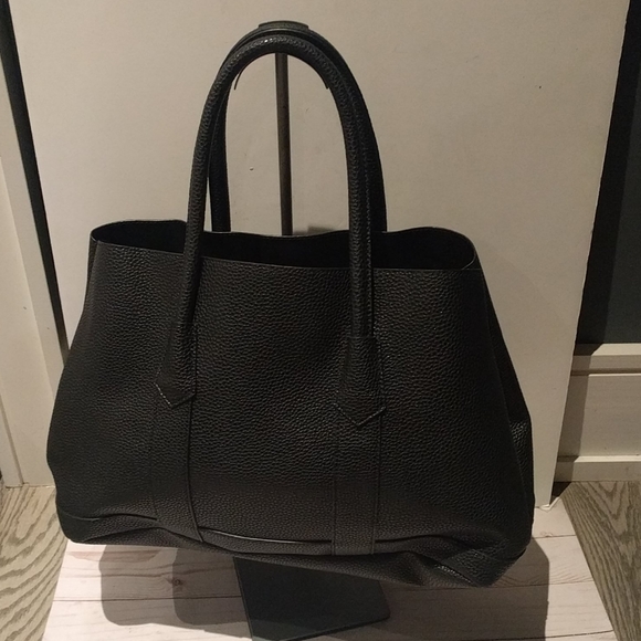 Faux leather tote by Justfab🍀🍀🌸🌸 - Picture 3 of 8